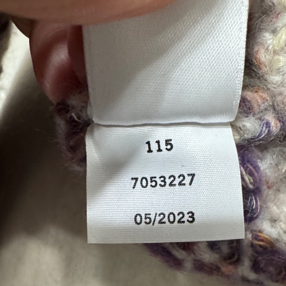 CeCe NWOT❤️ Women's Sweater Textured Cream and Purple - Picture 5 of 13